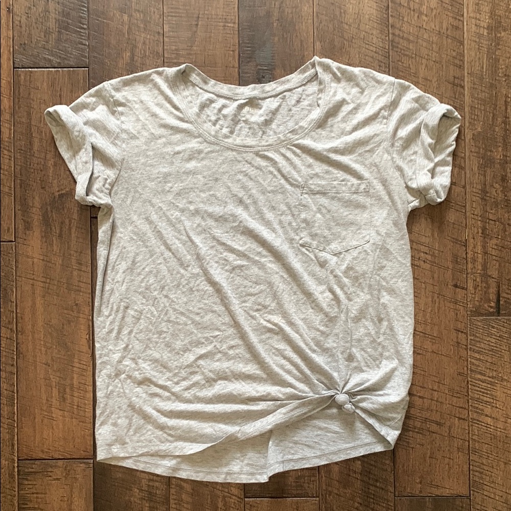 a.n.a gray Short Sleeve Relaxed T-Shirt